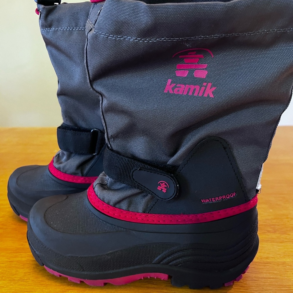 Kamik Kids Boots in Gray and Pink